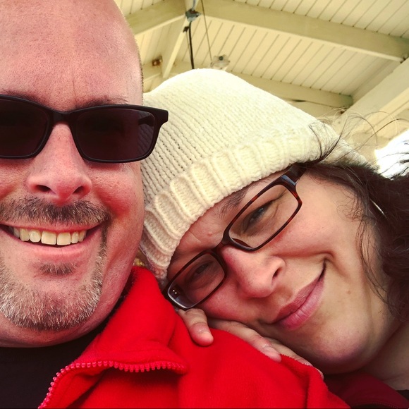 Meet your Posher, Jennifer - Picture 2 of 2